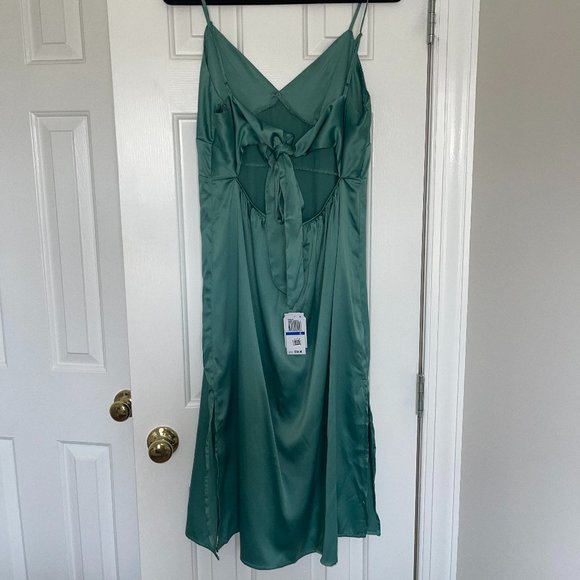 HIPPIE ROSE MIDI DRESS - Picture 2 of 4